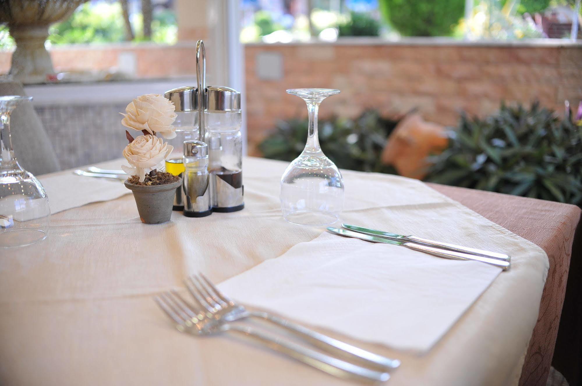 Apartahotel Argiro Village 3*