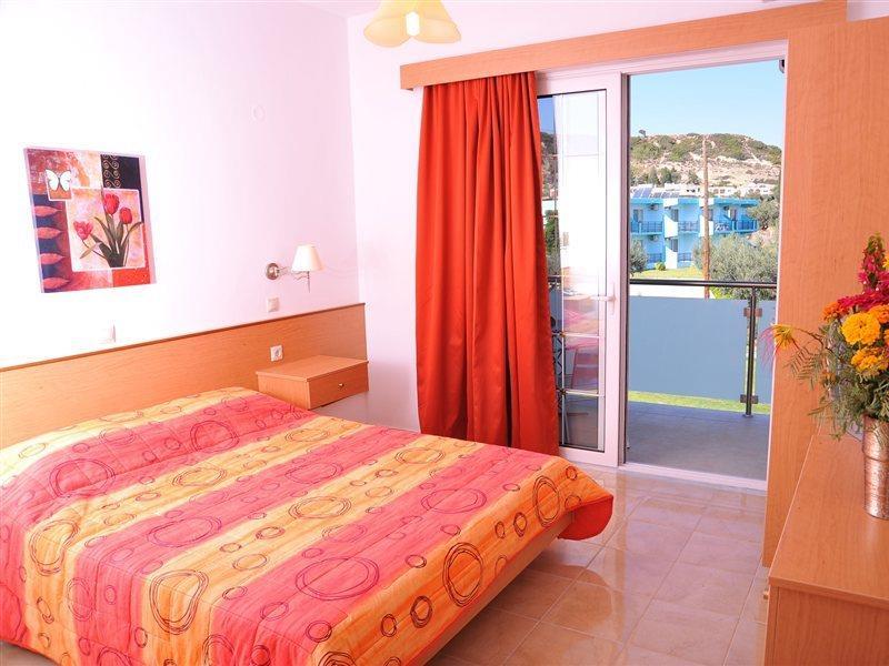 Argiro Village Aparthotel 3*